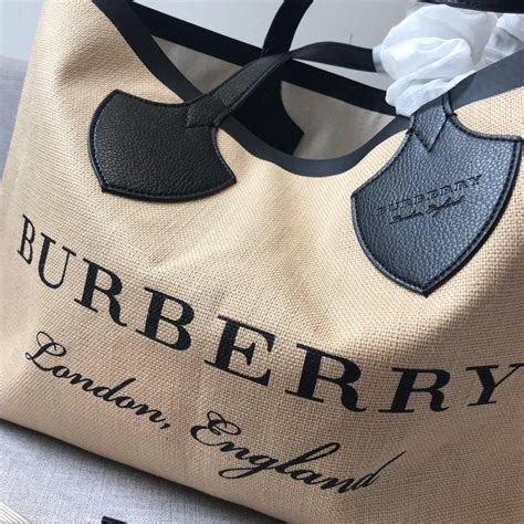 burberry 圍巾 outlet|burberry handbags outlet.